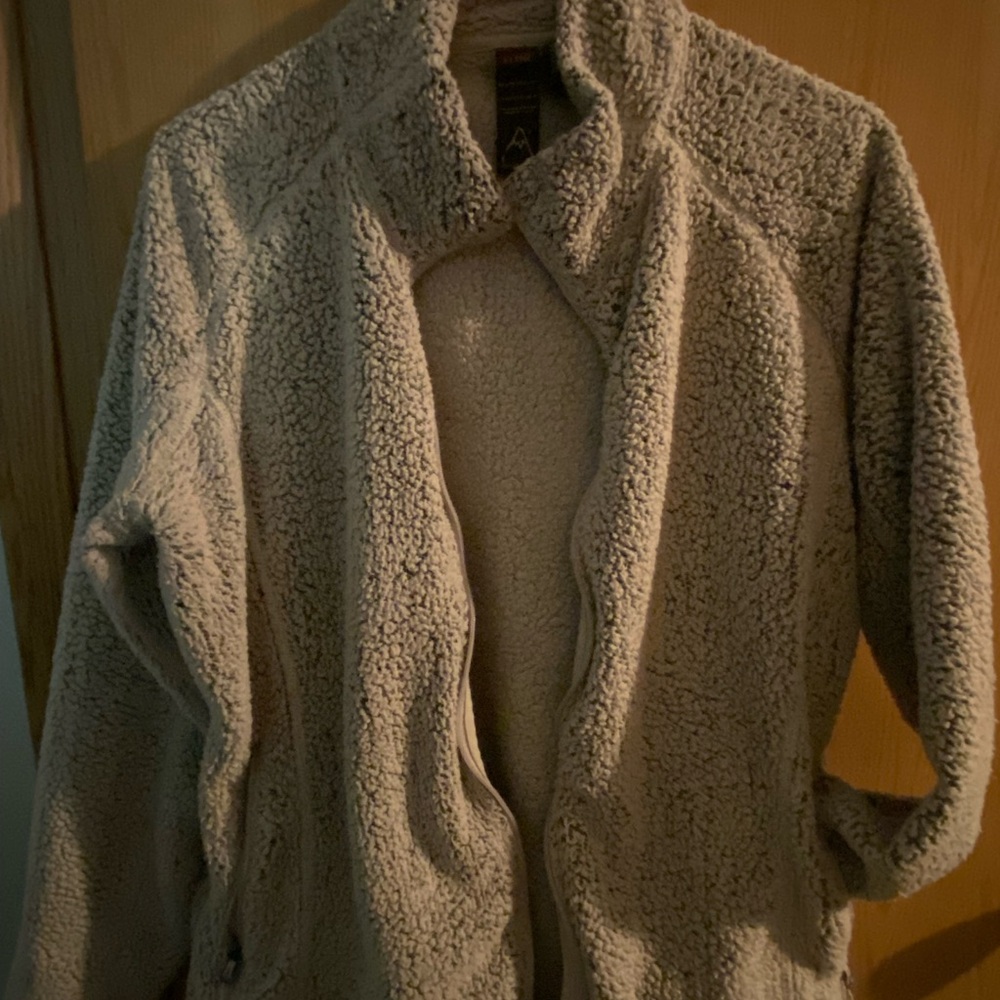 Avalanche Women's Cream Teddy Jacket